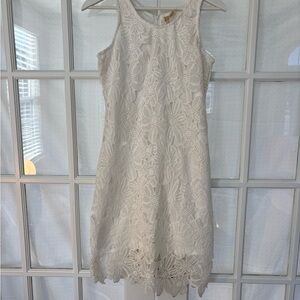 White Lace Sleeveless Dress
